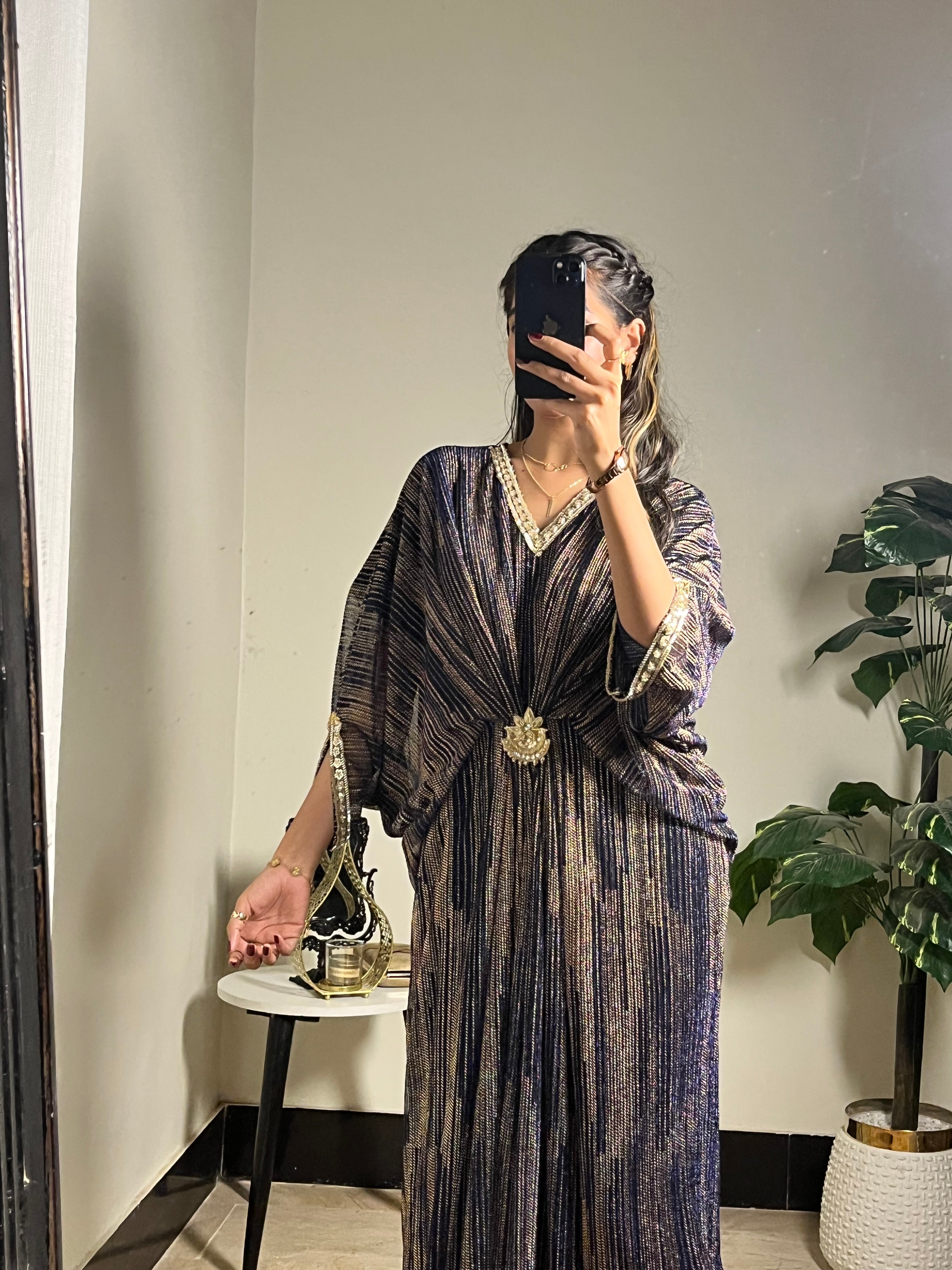 Cut-Dana Embroidered Navy Blue Moonlight Kaftan