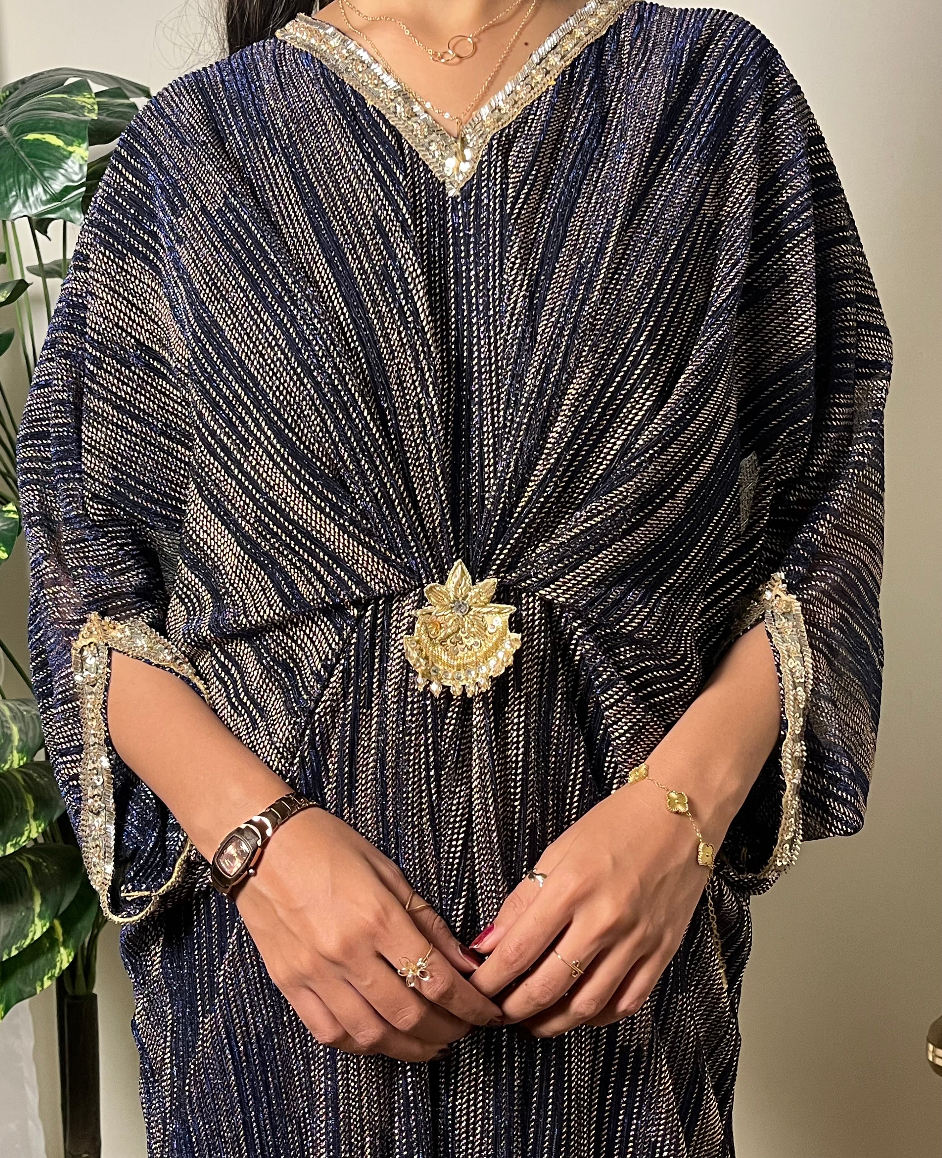 Cut-Dana Embroidered Navy Blue Moonlight Kaftan