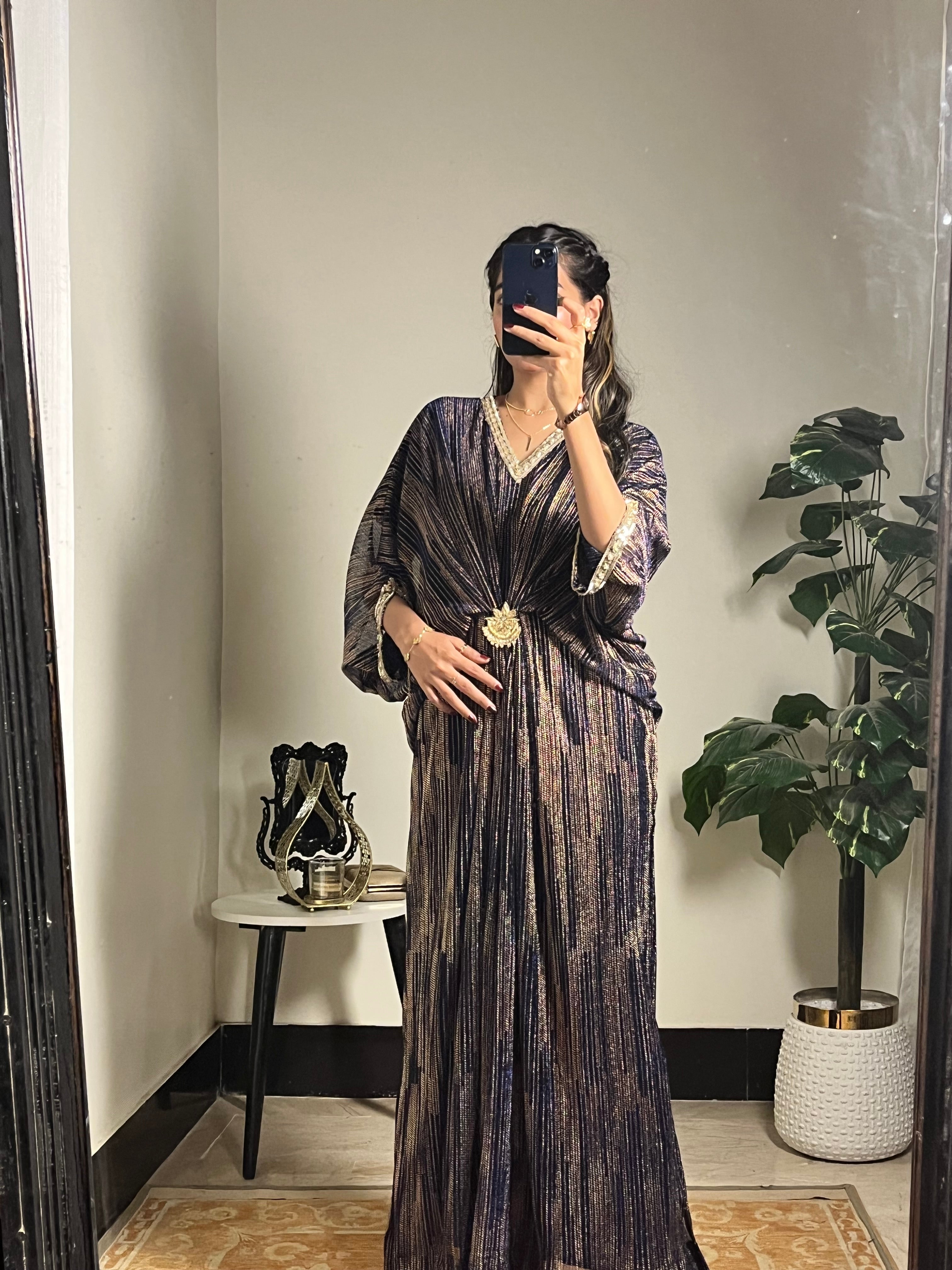 Cut-Dana Embroidered Navy Blue Moonlight Kaftan