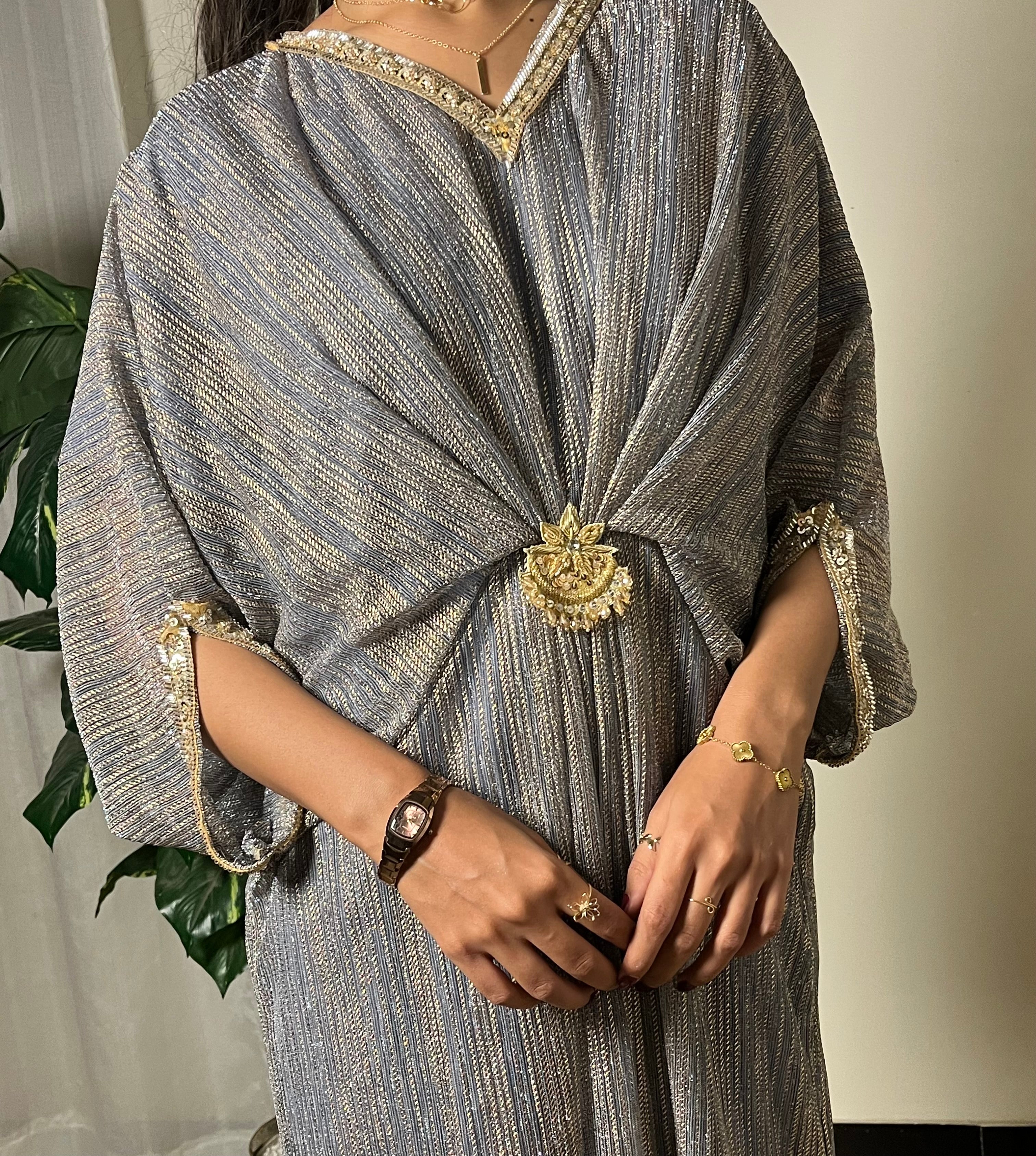Cut-Dana Embroidered Grey Moonlight Kaftan