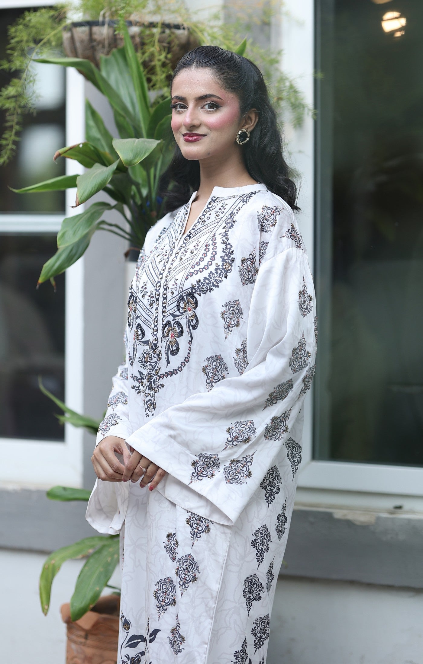 Allure - Embroidered