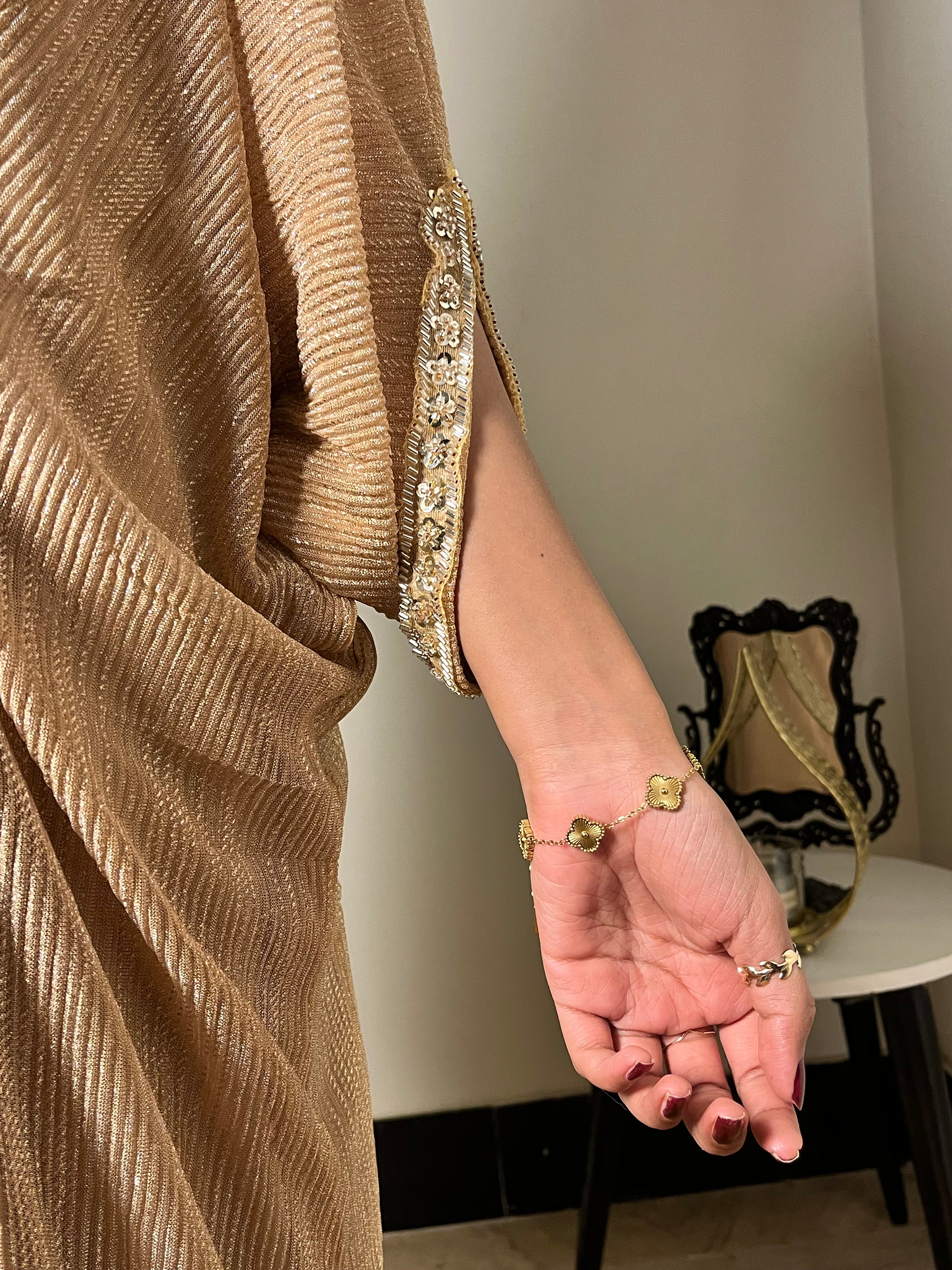 Cut-Dana Embroidered Golden Moonlight Kaftan