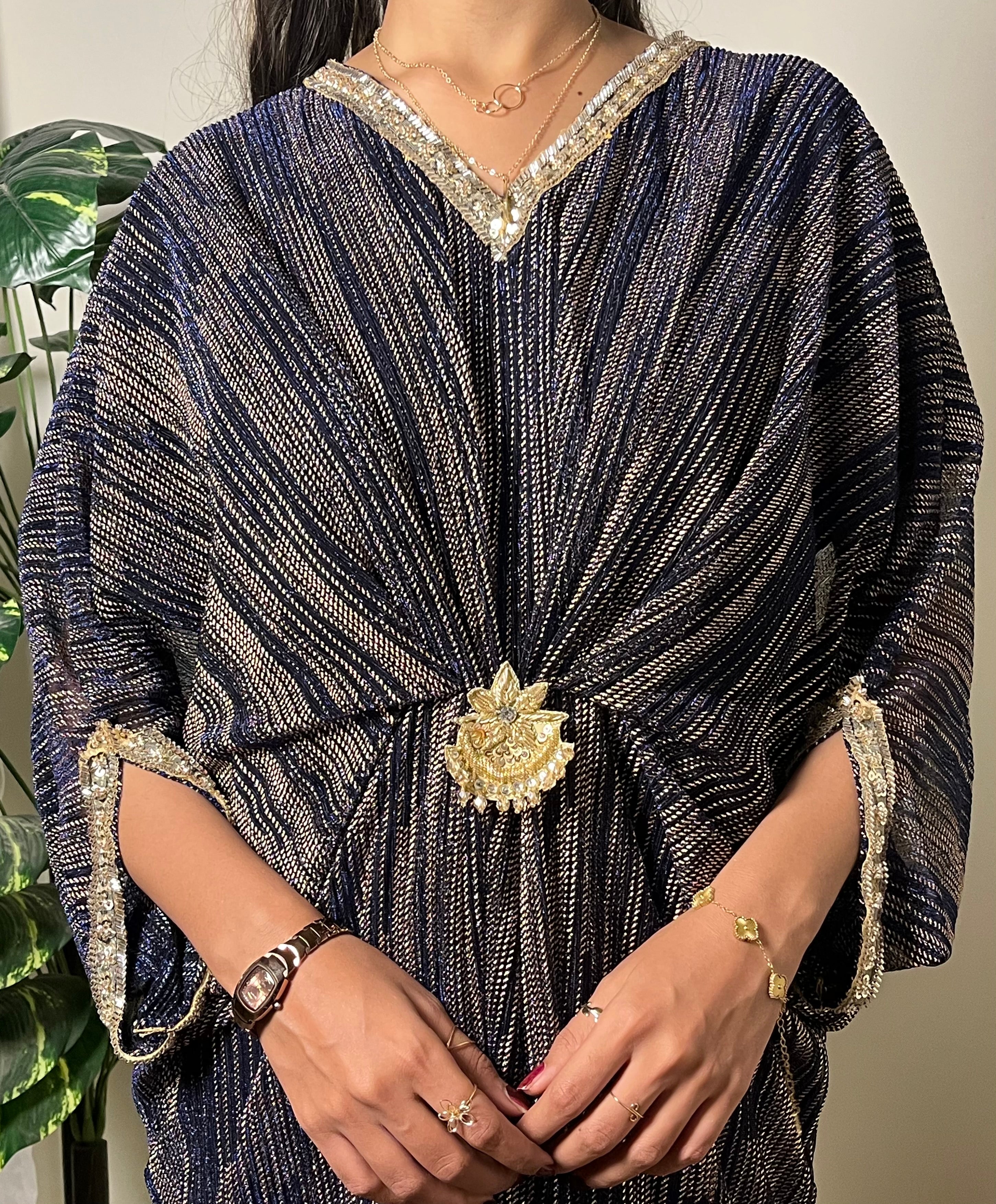 Cut-Dana Embroidered Moonlight Kaftan