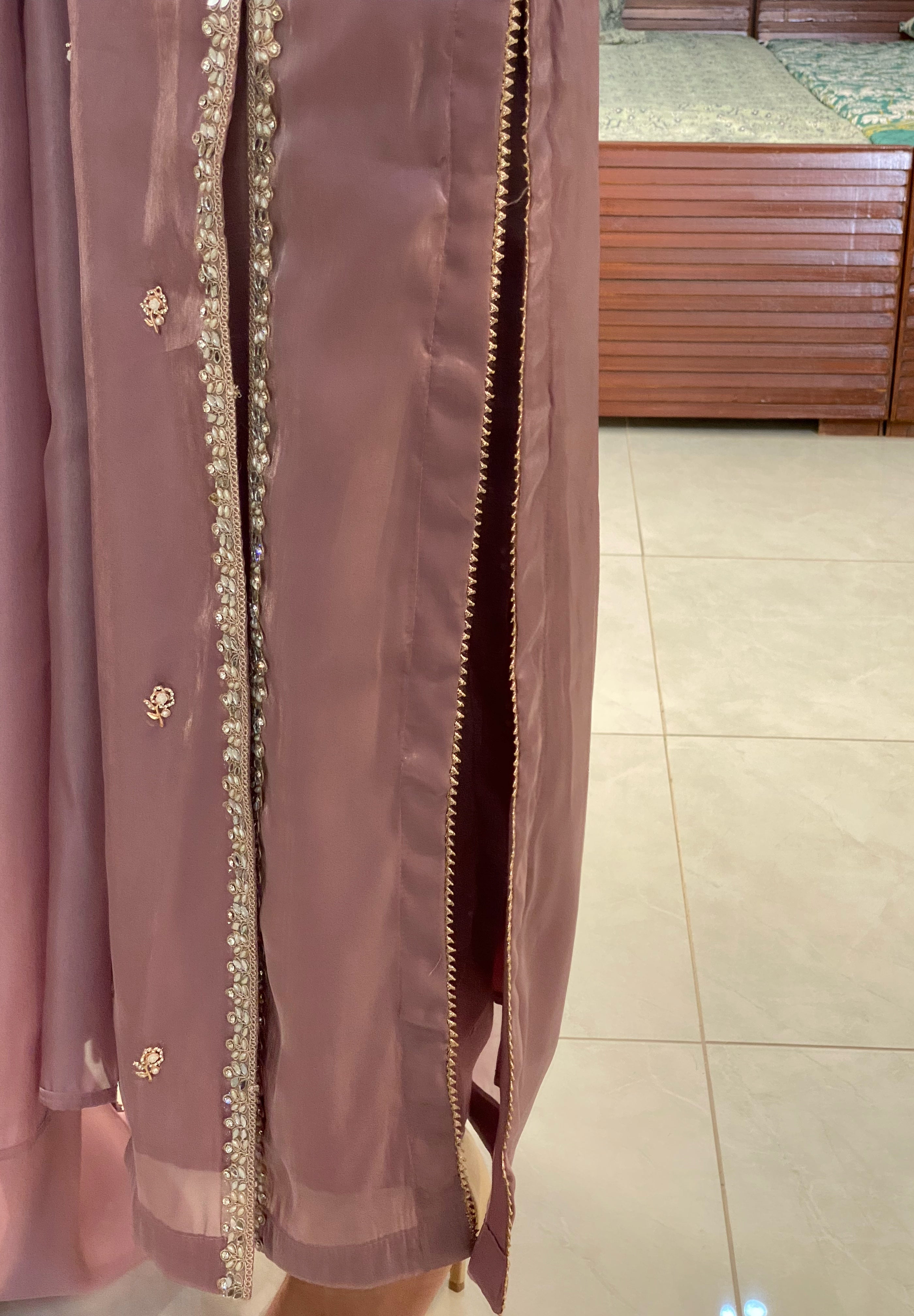 Gulzar - 10 Colors