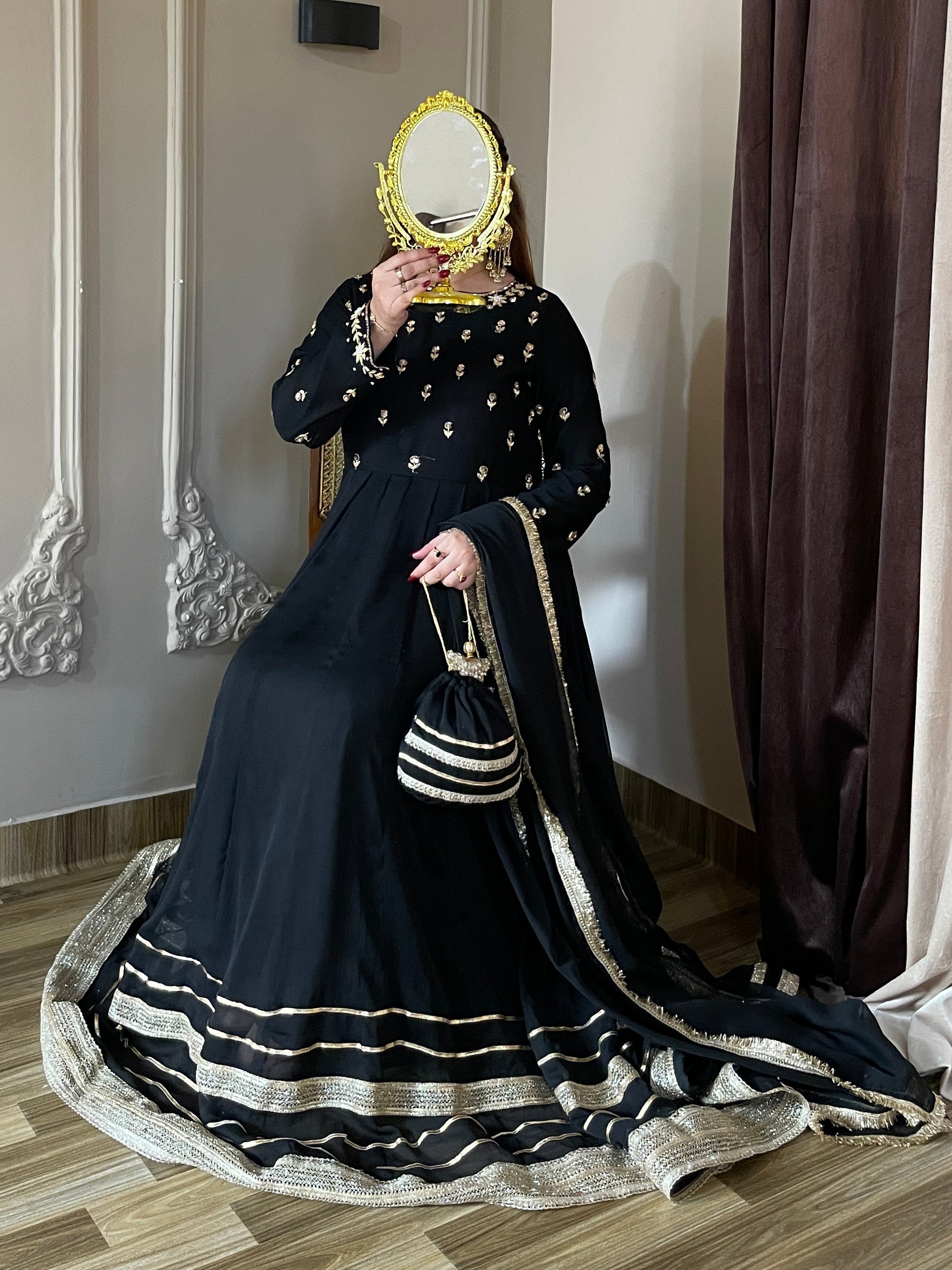 Siyah Noor