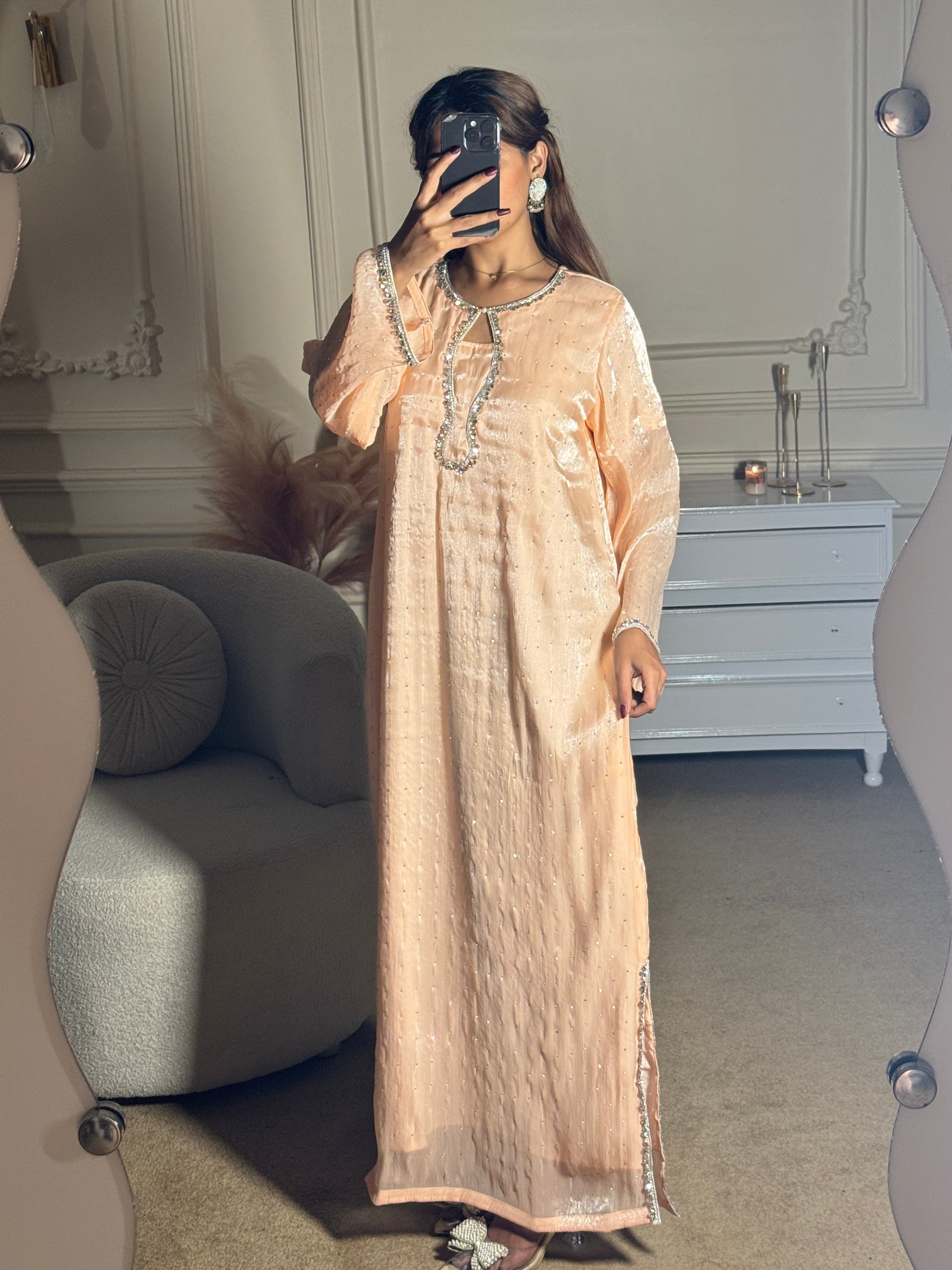 Lumora - Peach