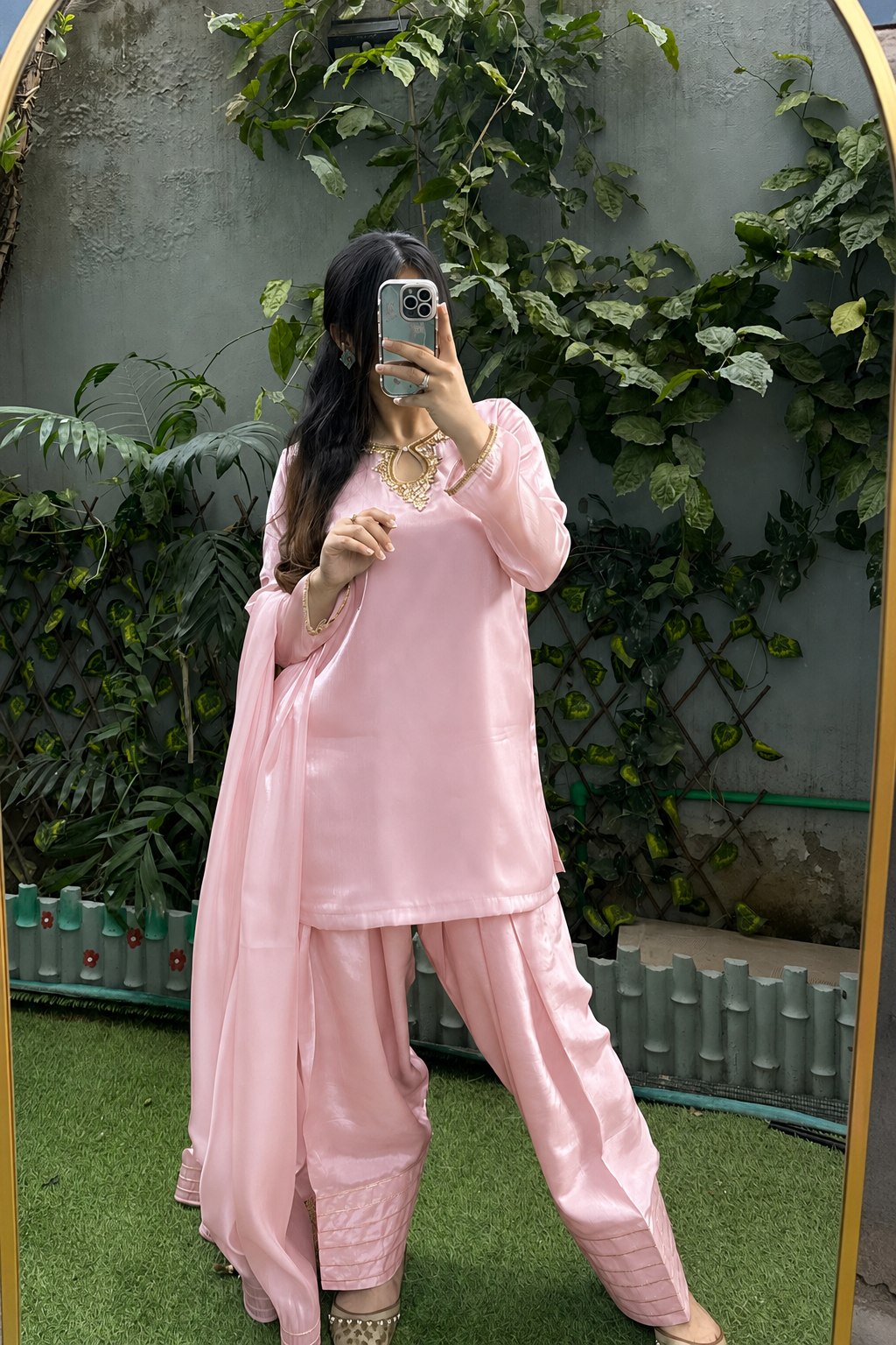Dastaan - Pink (M)