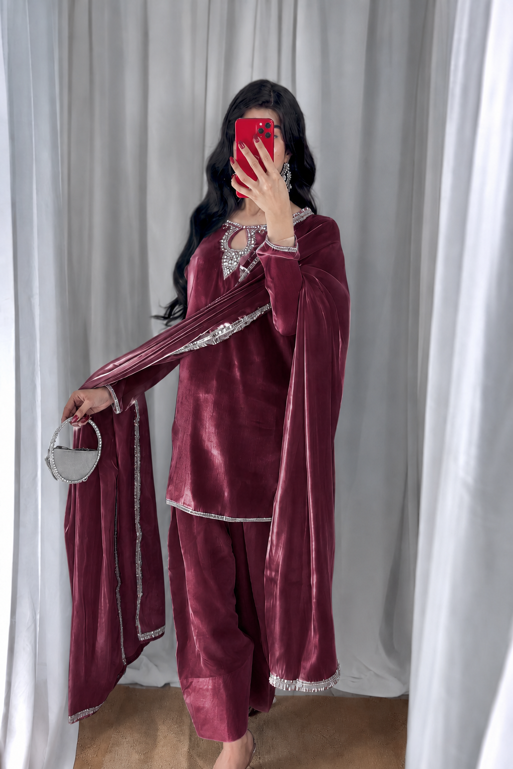 Neelofar - Maroon (L)