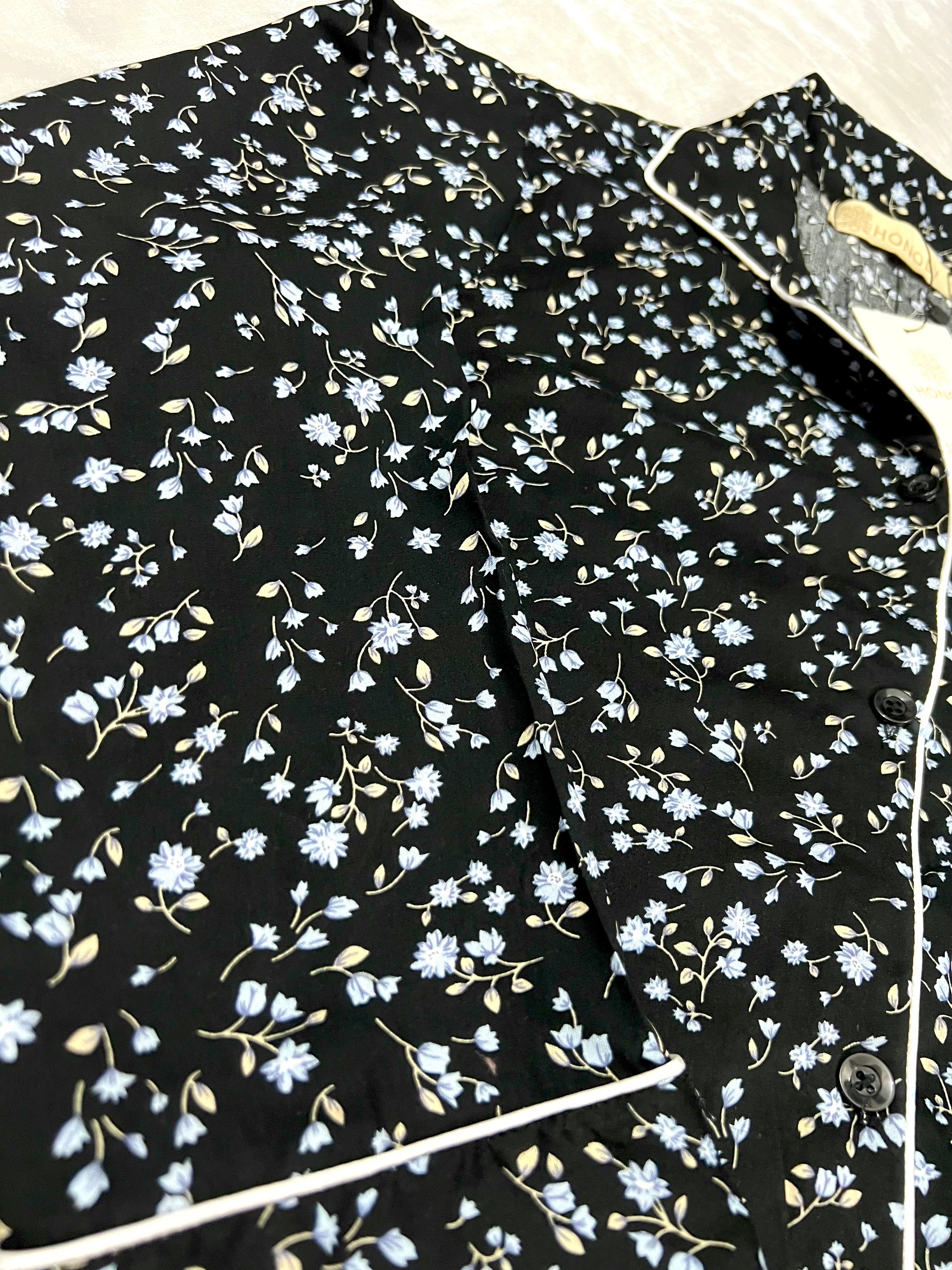 Noir Petals
