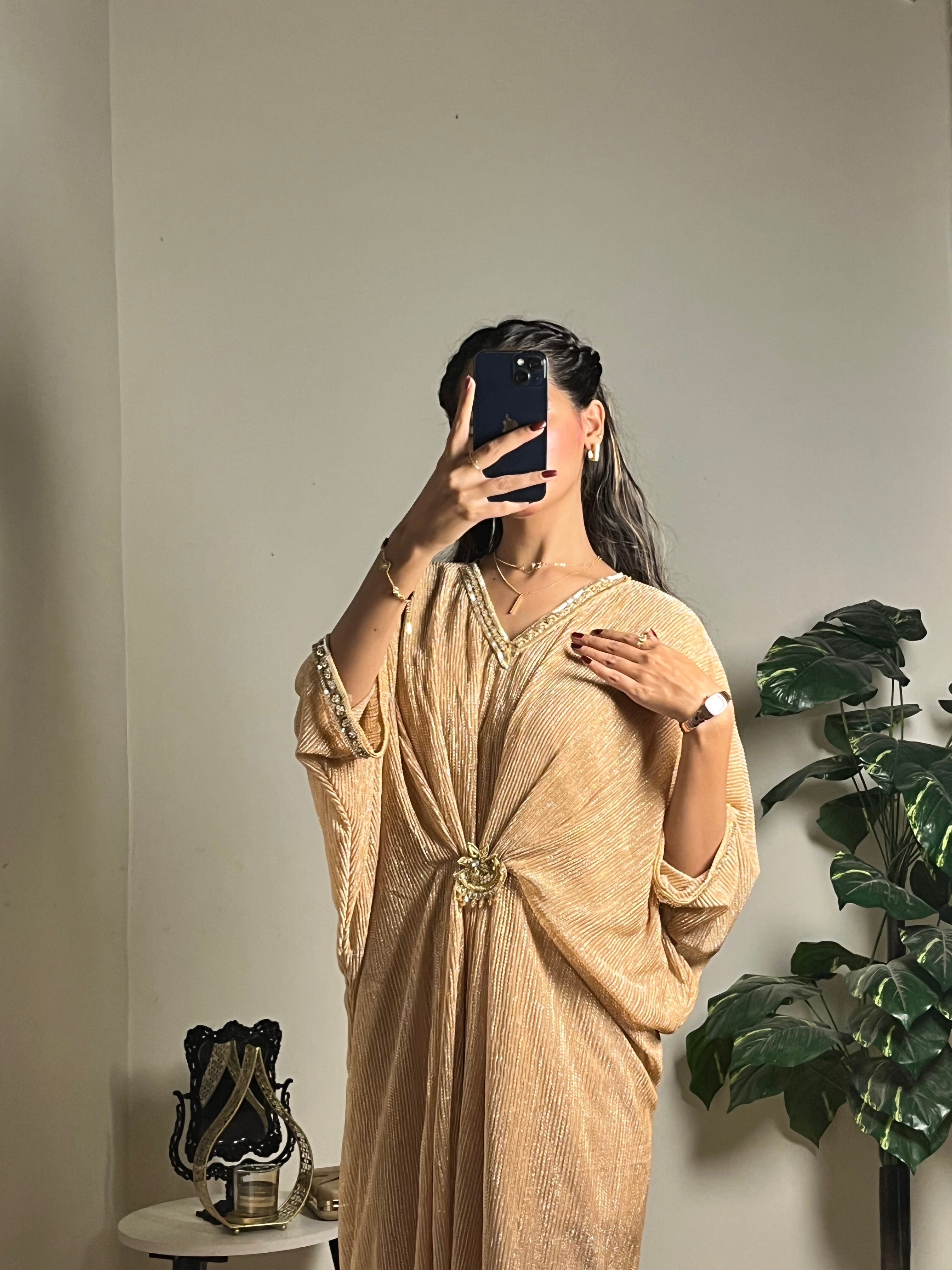 Cut-Dana Embroidered Moonlight Kaftan