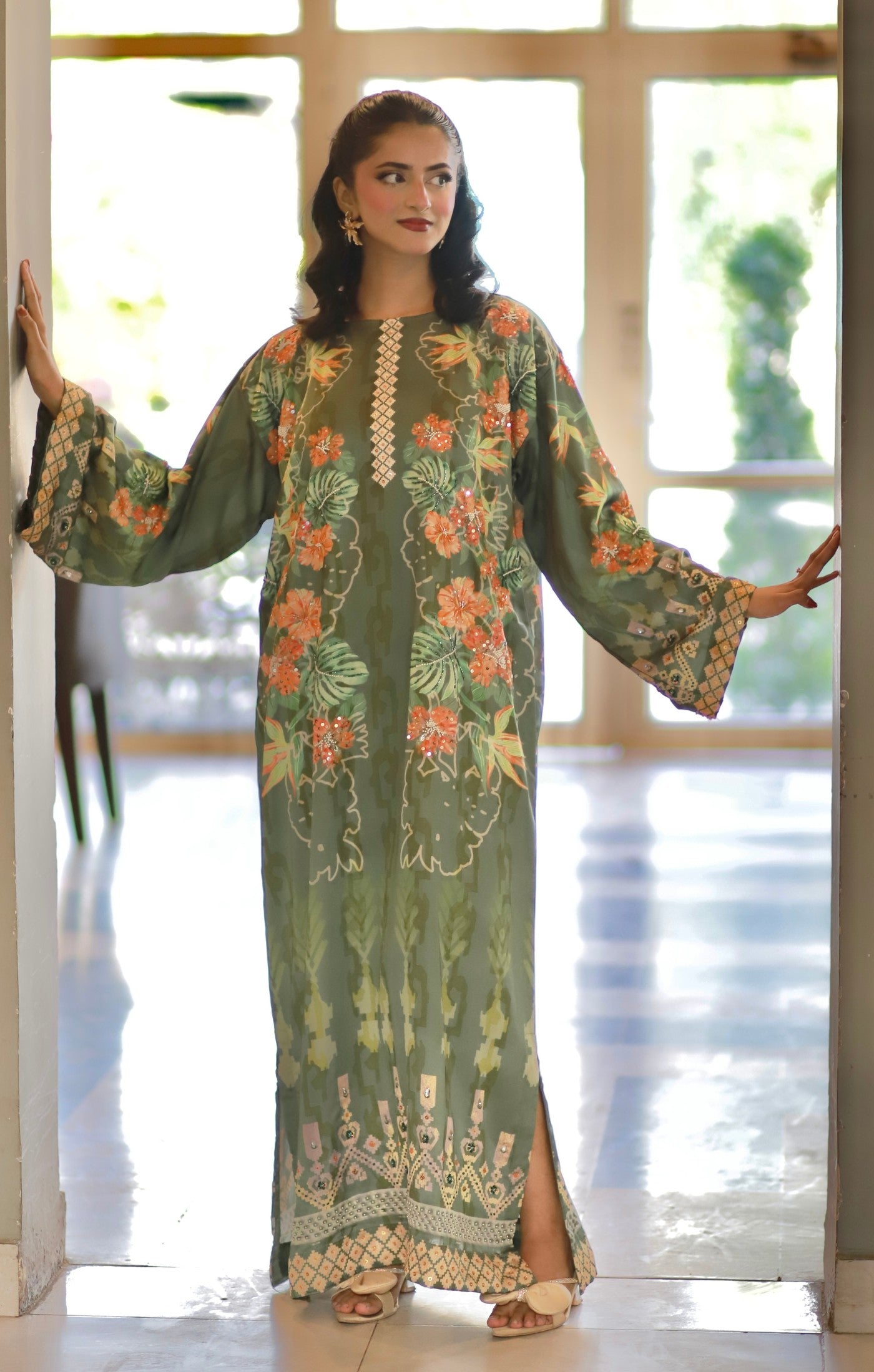 Olivea - Embroidered