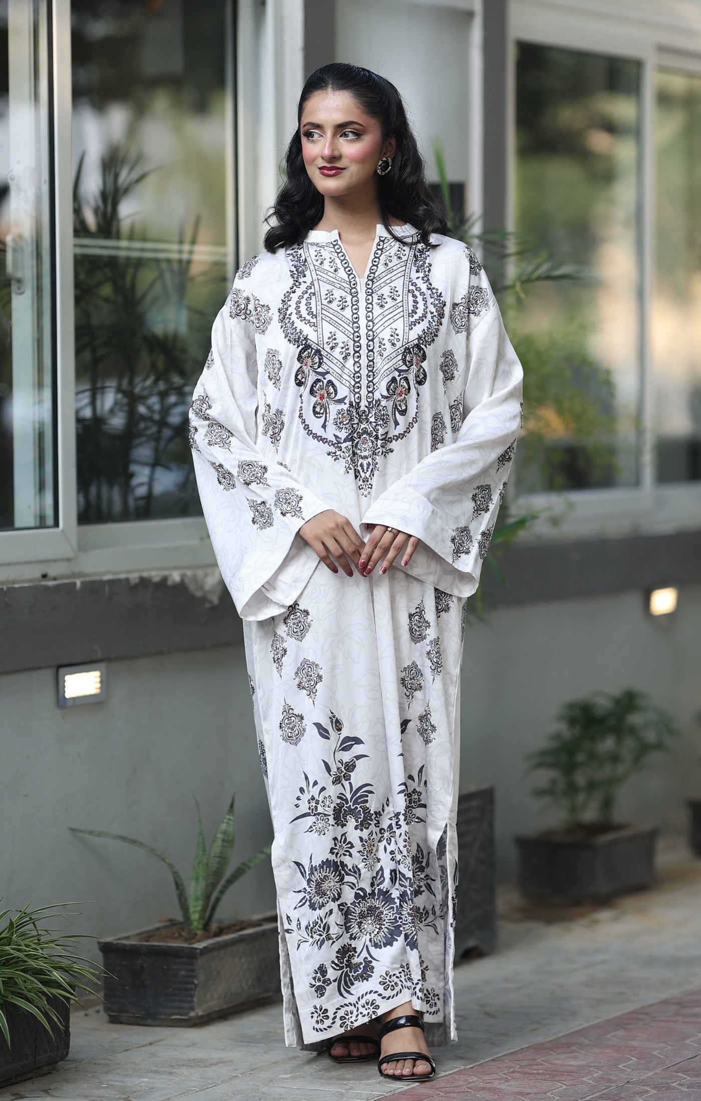 Allure - Embroidered