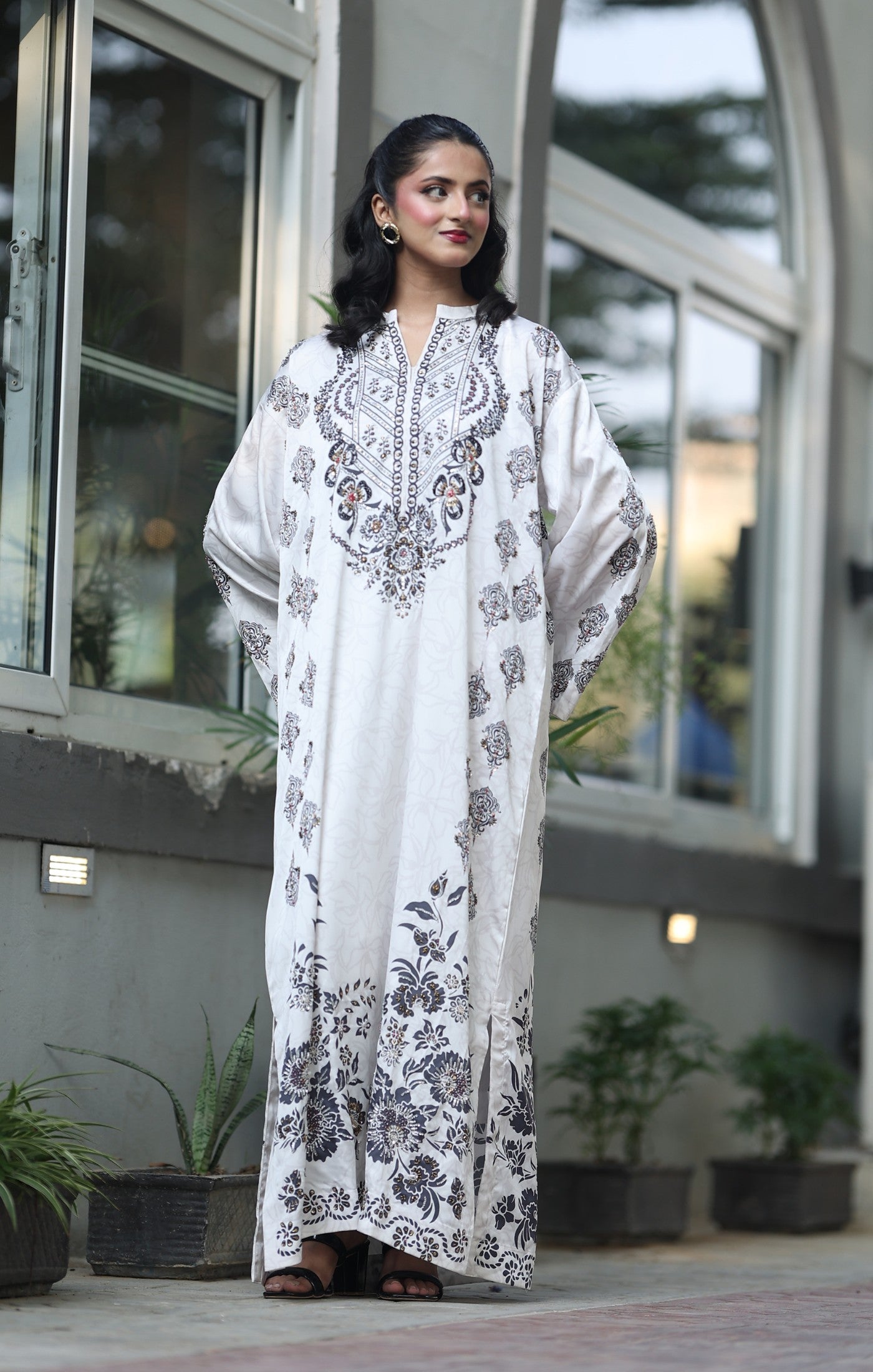 Allure - Embroidered