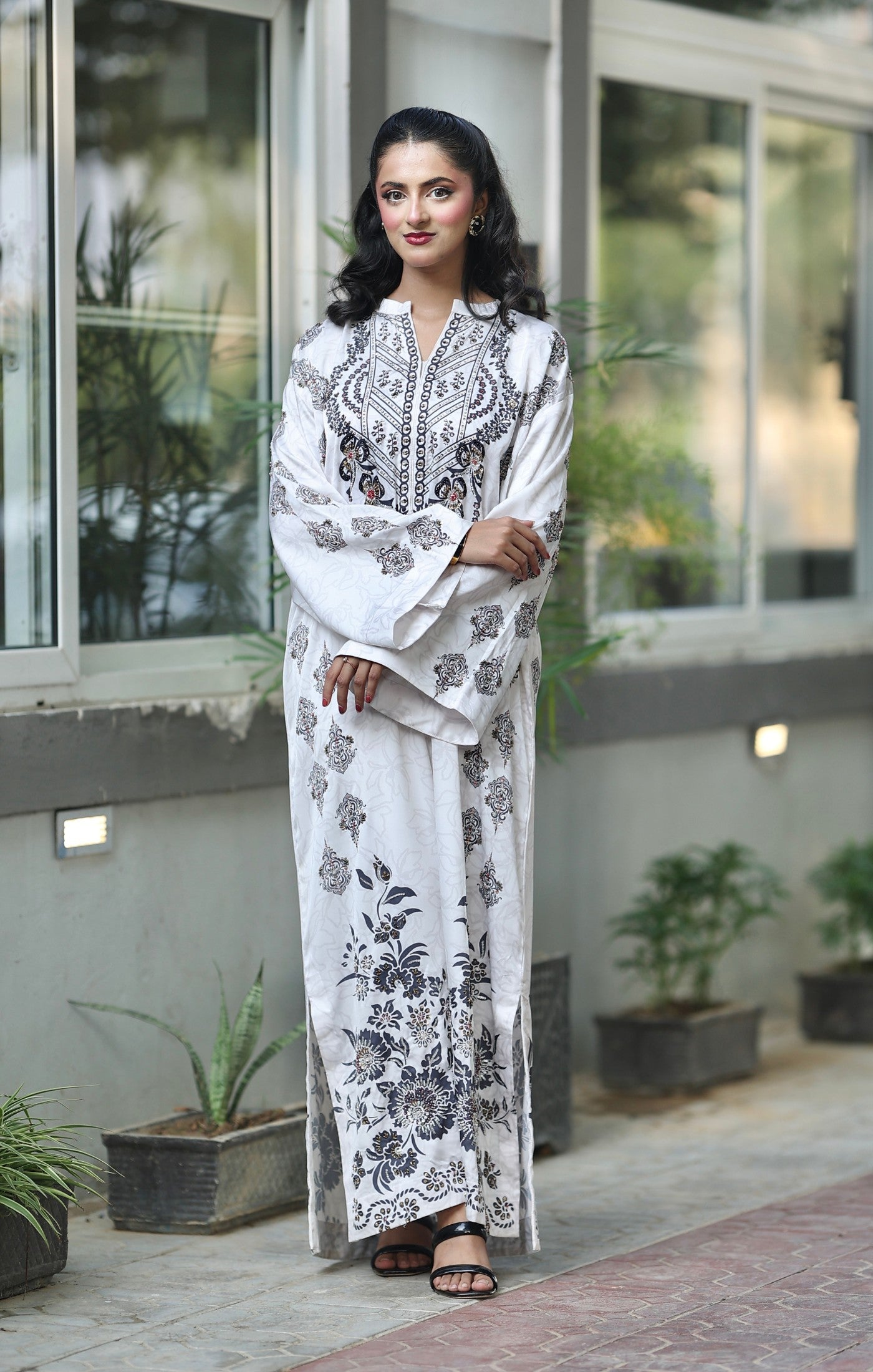 Allure - Embroidered