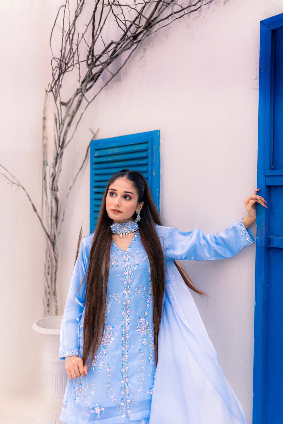 Elara - Ice Blue
