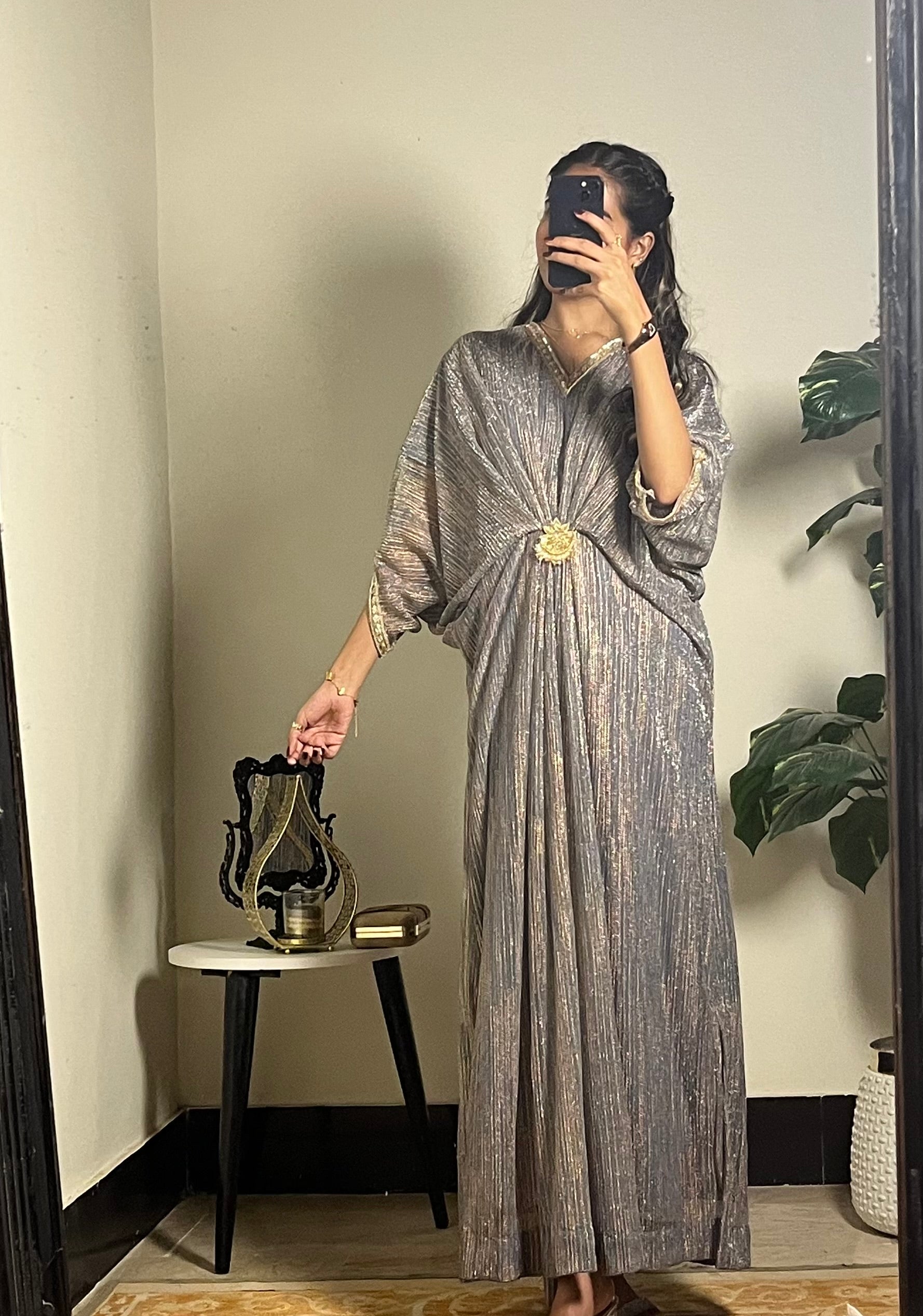 Cut-Dana Embroidered Moonlight Kaftan