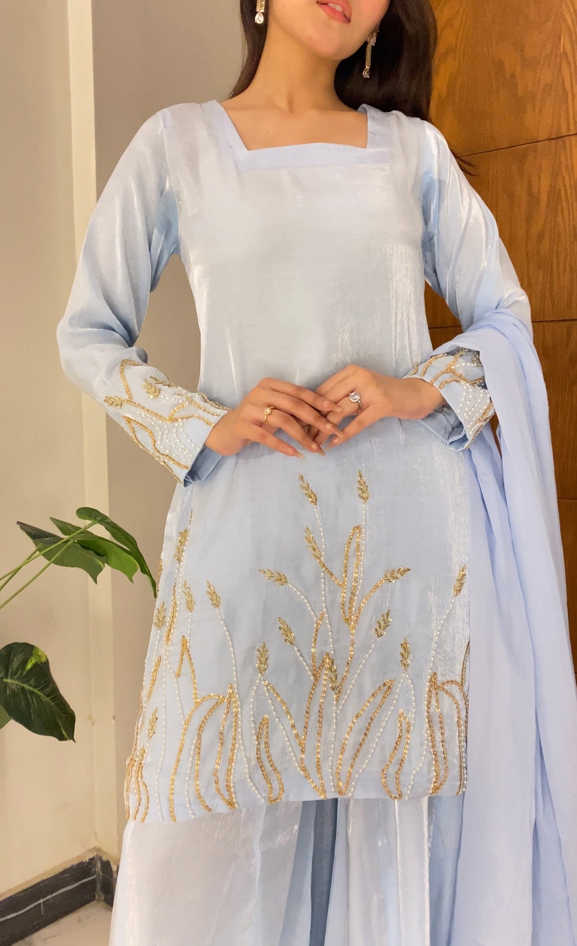 Aylin - Ice Blue