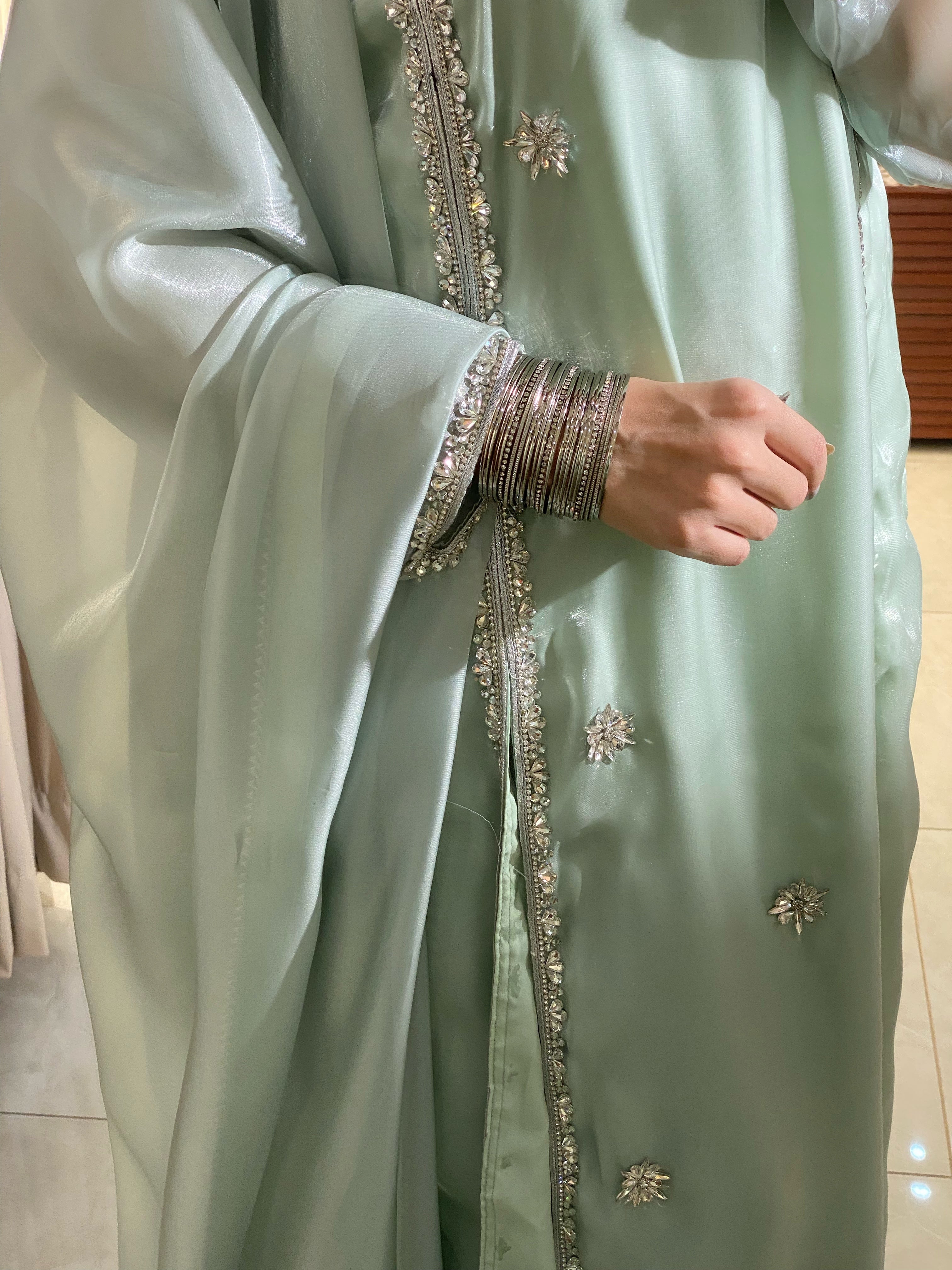 Zauq - 10 Colors