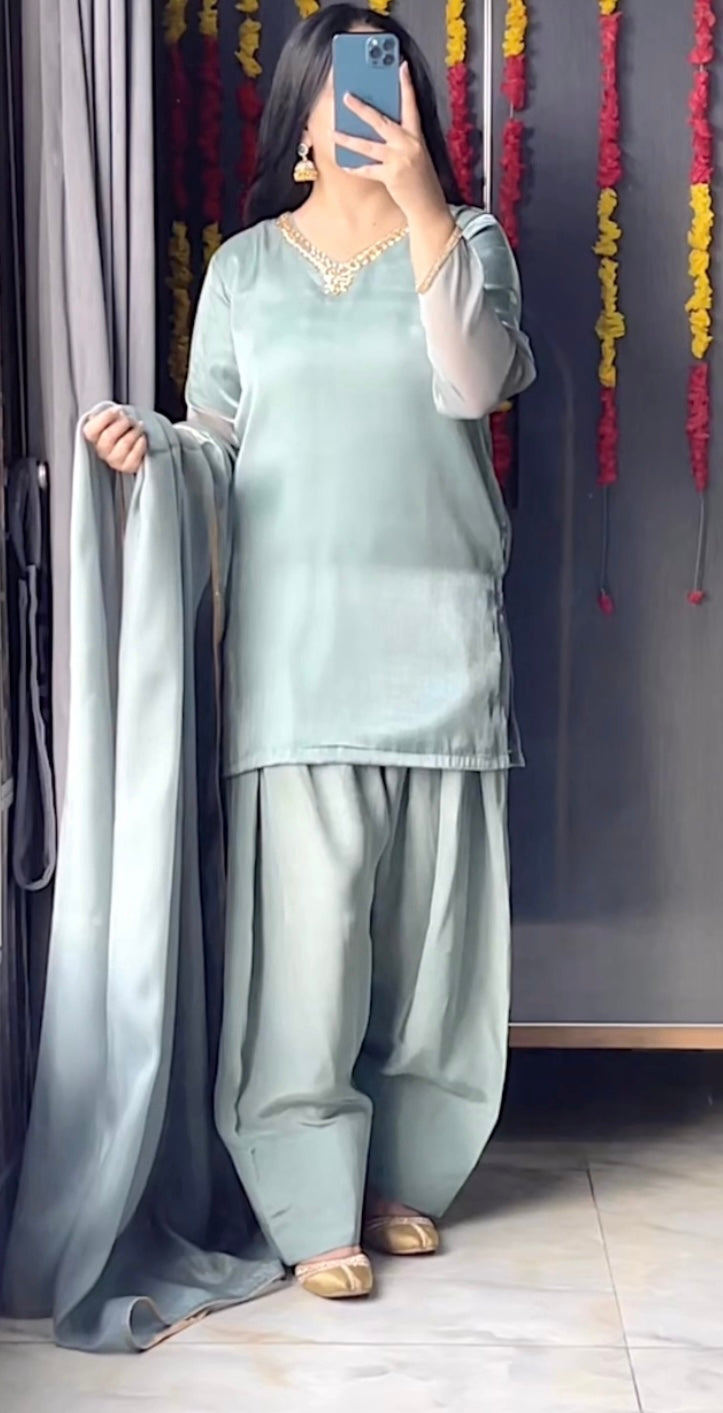 Zarish - Sage Green (XL)